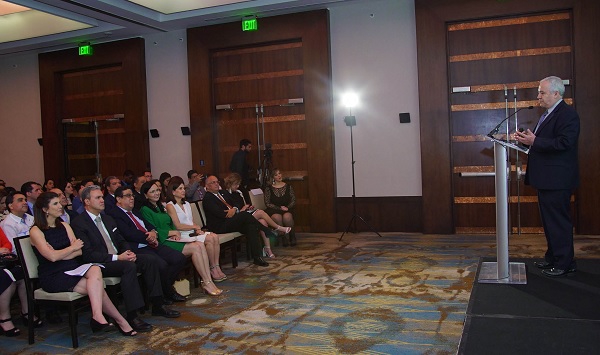 Experto internacional dicta charla sobre Innovación Tecnológica, Empresas y Propiedad Industrial